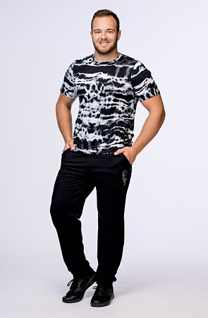 Užší bavlněné černé pánské kalhoty s kapsami a potiskem 415