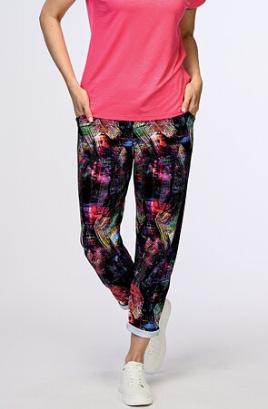 Volnější barevné dámské kalhoty s hlubším sedem a kapsami 316