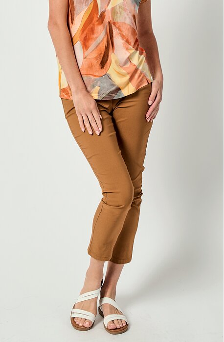 Elegantní skořicové dámské kalhoty nad kotníky 364 mic