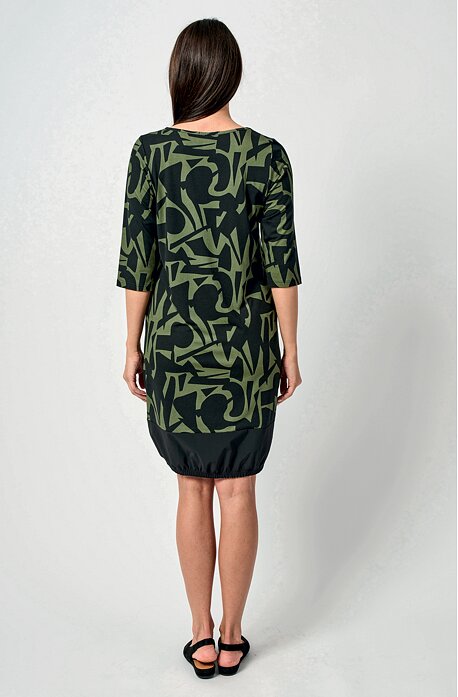 Volnější černo khaki dámské šaty s 3/4 rukávem 7239