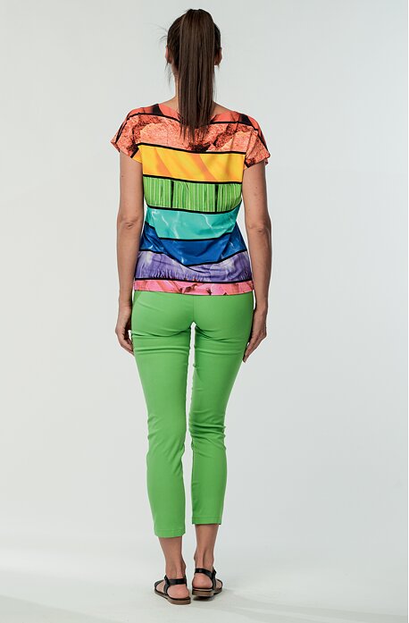 Elegantné úzke svetlozelené dámske nohavice nad členky 364 mic