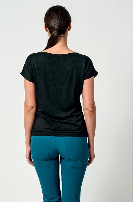 Kimonové černé dámské tričko s leským potiskem 53