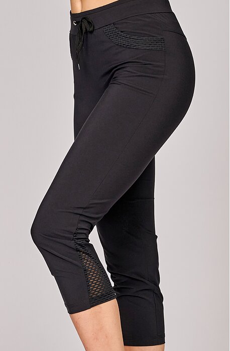 Funkční delší černé dámské 3/4 kalhoty s kapsami a síťkou 280 sil