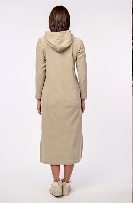 Delší volnější béžové dámské šaty s kapucí a kapsami 7295