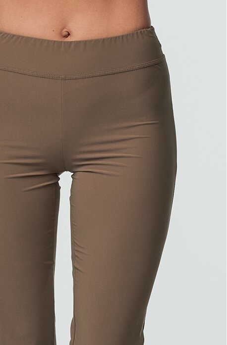 Funkční úzké hnědé dámské kalhoty nad kotníky 313 sil